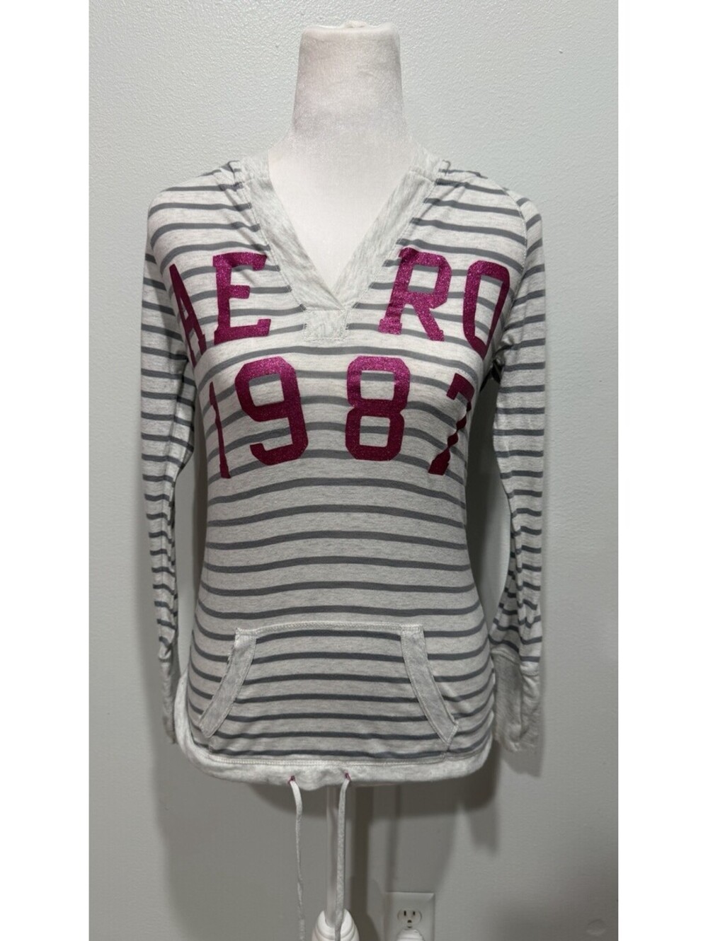 Y2K Aéropostale Womens Striped Pullover Hoodie V-Neck Logo Raglan Gray/White S